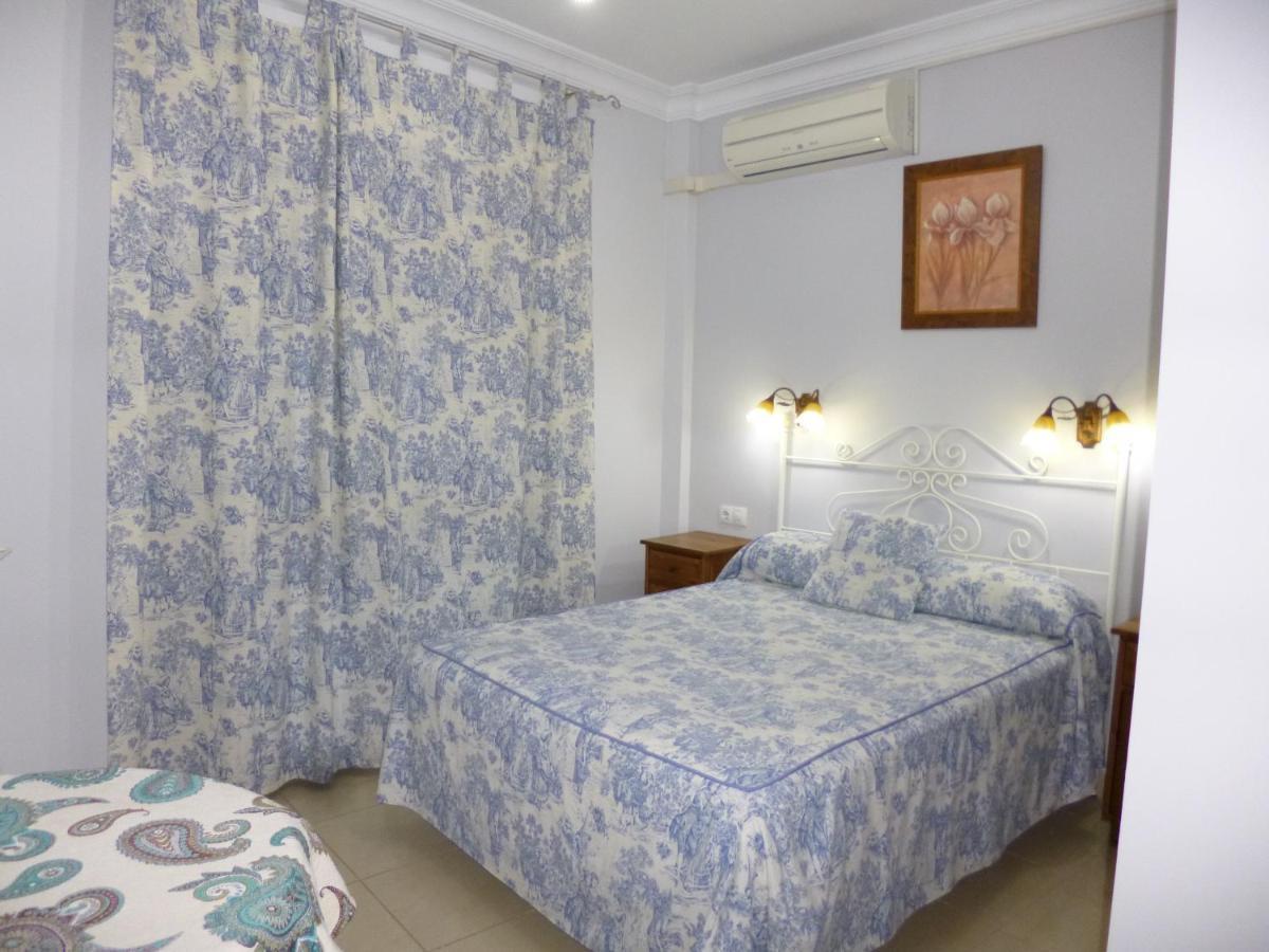 Hostal Virgen Del Rocio Los Palacios Y Villafranca Eksteriør billede