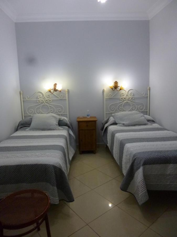 Hostal Virgen Del Rocio Los Palacios Y Villafranca Eksteriør billede